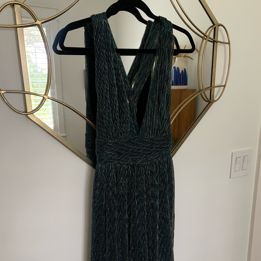 Lulus plunge dress